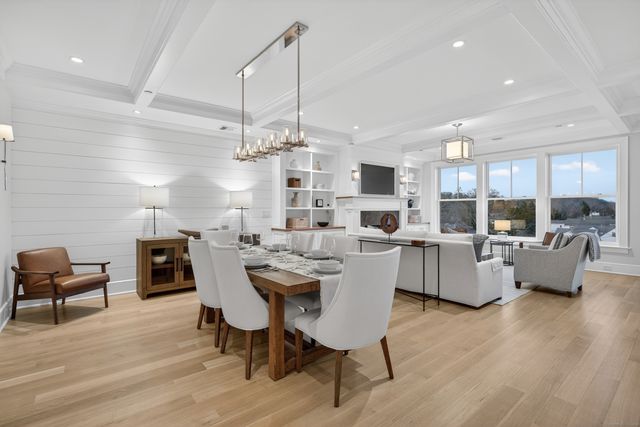 22 West Main Street 11, Groton, CT 06355