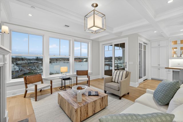 22 West Main Street 11, Groton, CT 06355