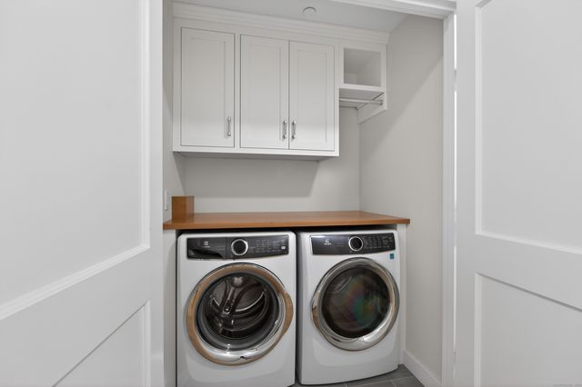 22 West Main Street 11, Groton, CT 06355