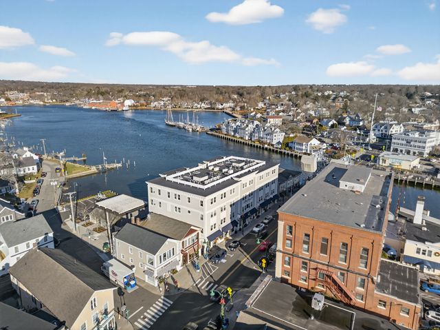 22 West Main Street 11, Groton, CT 06355