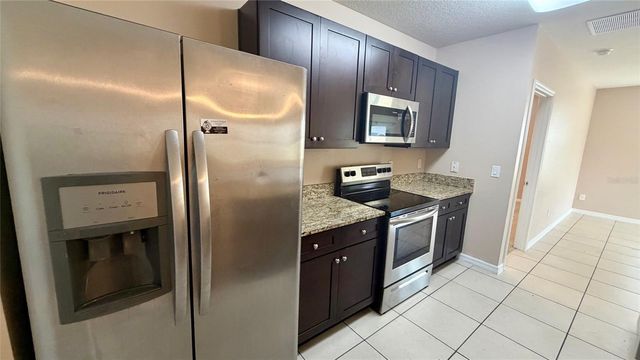 3342 LANDING VIEW, Tavares, FL 32778