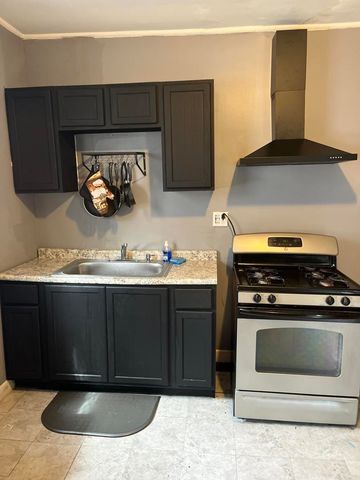 237 W 114th Street, Chicago, IL 60628