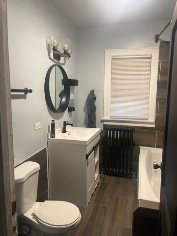 237 W 114th Street, Chicago, IL 60628