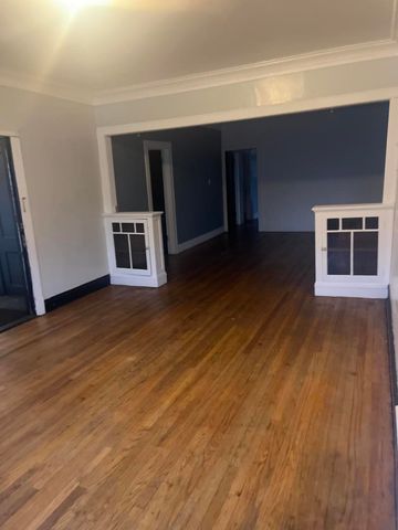 237 W 114th Street, Chicago, IL 60628