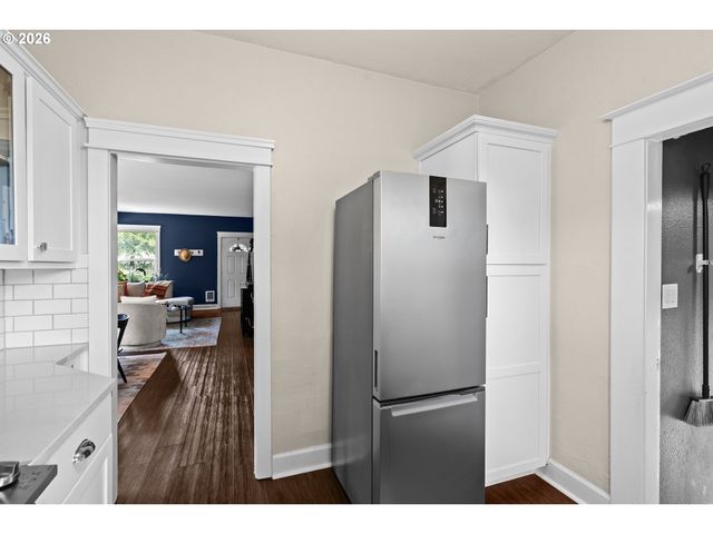 719 W 23RD St, Vancouver, WA 98660