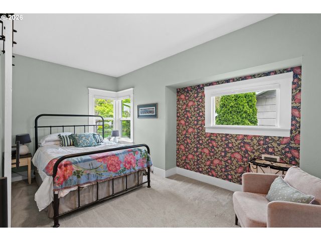 719 W 23RD St, Vancouver, WA 98660