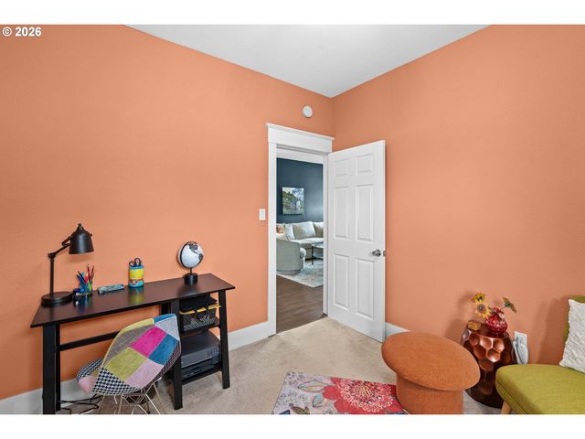 719 W 23RD St, Vancouver, WA 98660