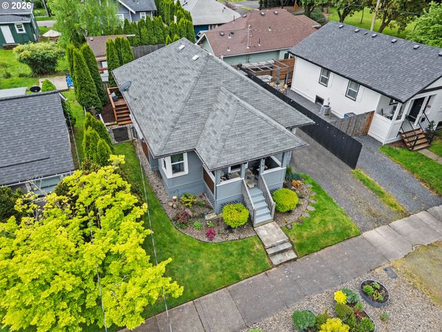 719 W 23RD St, Vancouver, WA 98660