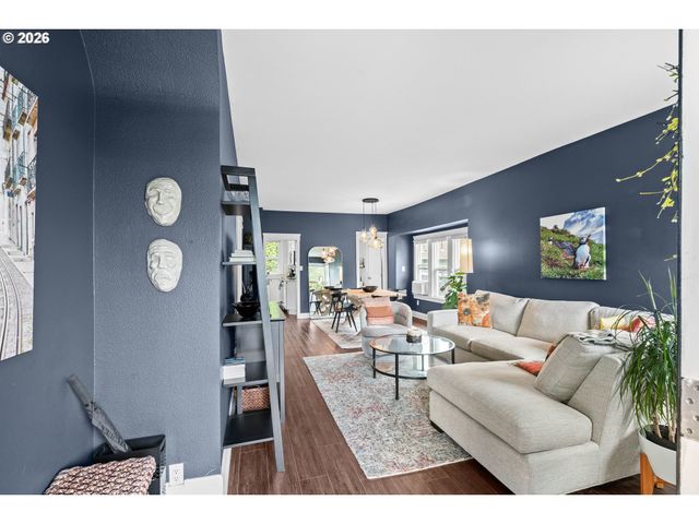 719 W 23RD St, Vancouver, WA 98660