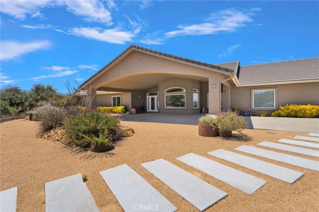 7031 Joshua, Oak Hills, CA 92344