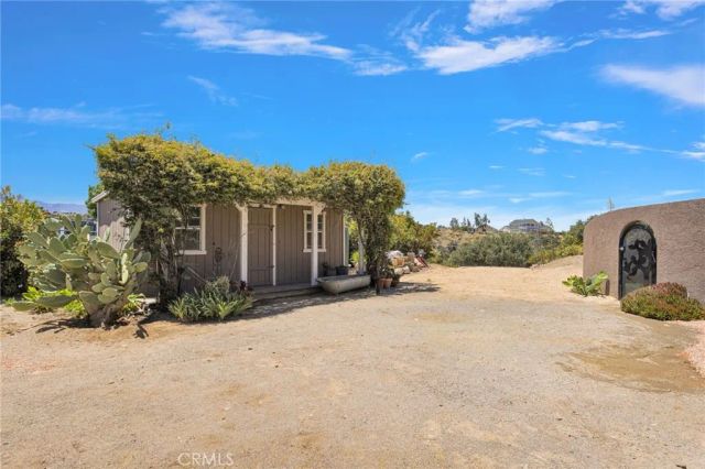 7031 Joshua, Oak Hills, CA 92344