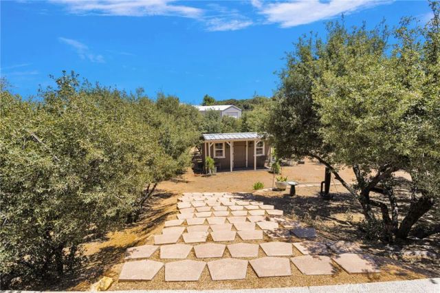 7031 Joshua, Oak Hills, CA 92344
