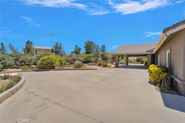 7031 Joshua, Oak Hills, CA 92344
