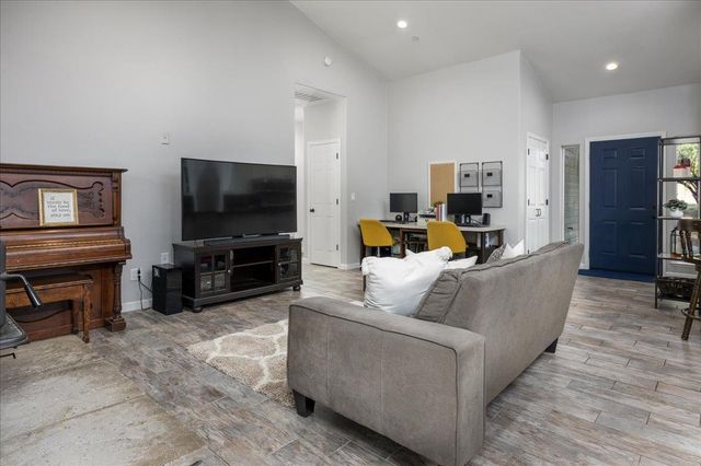 5315 Wildberry Dr, Grizzly Flats, CA 95636