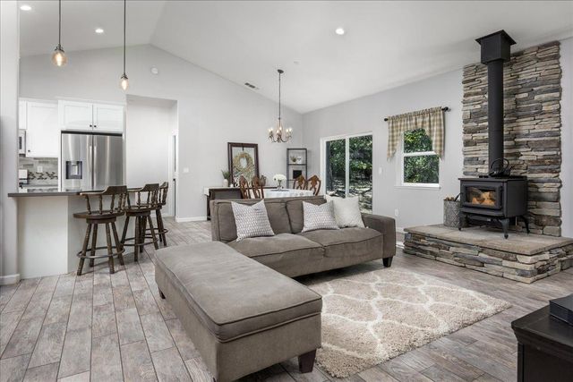 5315 Wildberry Dr, Grizzly Flats, CA 95636
