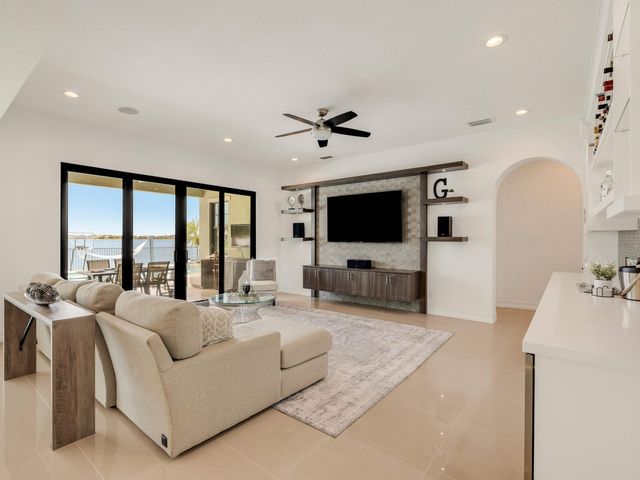 11631 Watercrest Circle W, Parkland, FL 33076