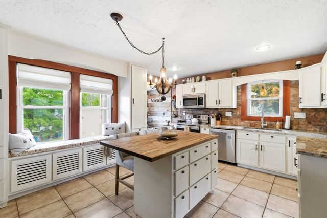 18 Vine, Milford, MA 01757