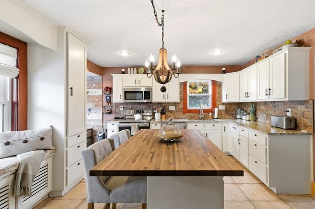 18 Vine, Milford, MA 01757