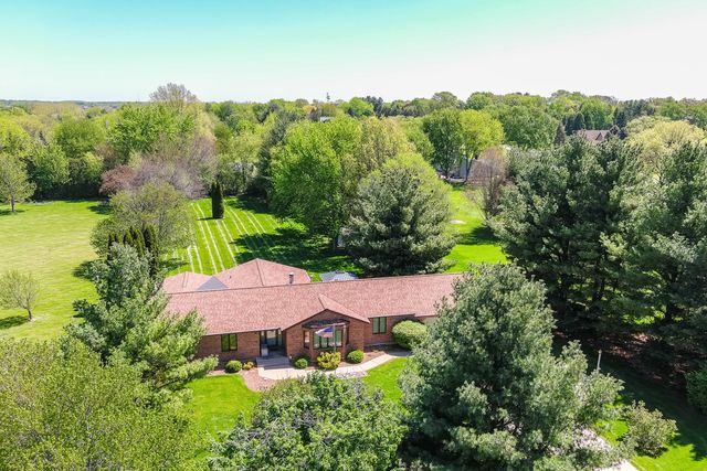 0S885 Spring Green Way, Batavia, IL 60510