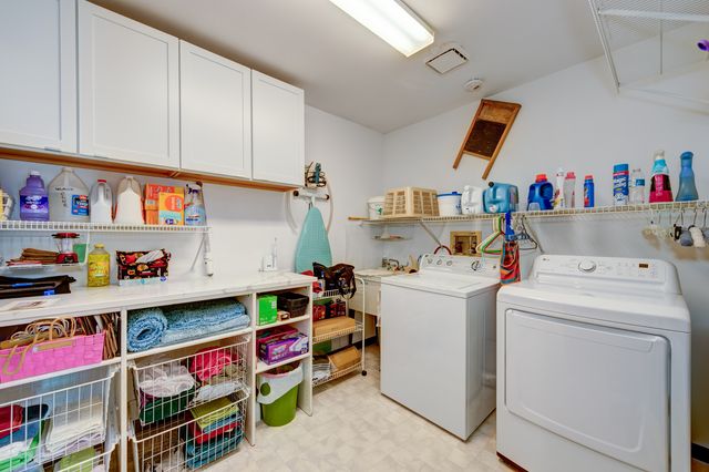 0S885 Spring Green Way, Batavia, IL 60510