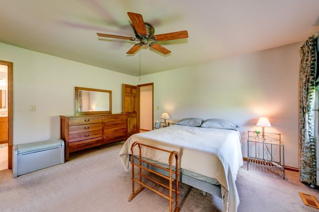0S885 Spring Green Way, Batavia, IL 60510