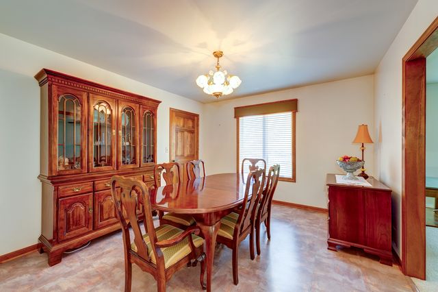 0S885 Spring Green Way, Batavia, IL 60510