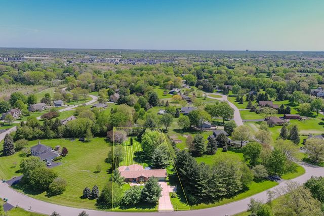 0S885 Spring Green Way, Batavia, IL 60510