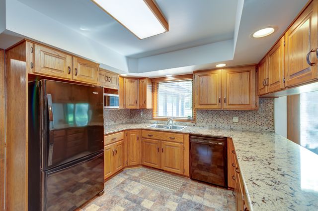 0S885 Spring Green Way, Batavia, IL 60510