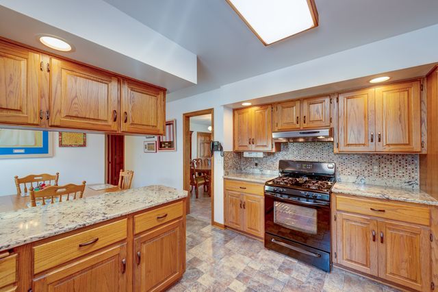 0S885 Spring Green Way, Batavia, IL 60510