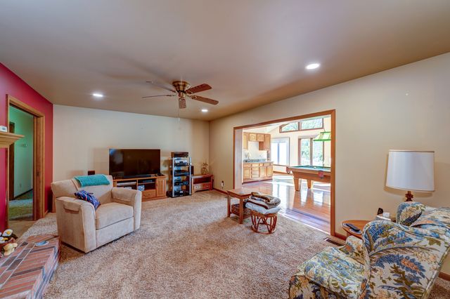 0S885 Spring Green Way, Batavia, IL 60510