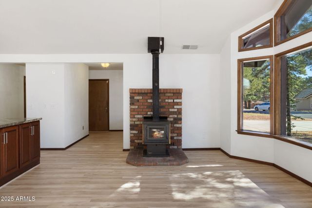 2289 N ELK RUN Street, Flagstaff, AZ 86004