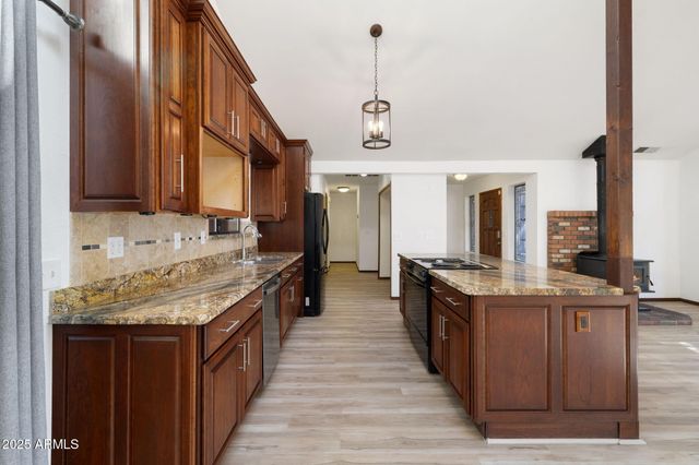 2289 N ELK RUN Street, Flagstaff, AZ 86004