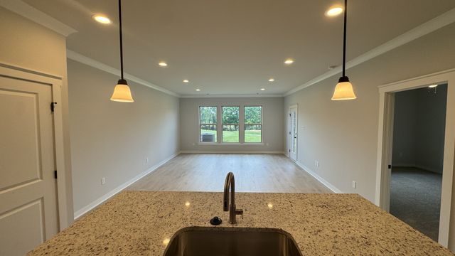 532 W Foxrun, Springfield, TN 37172