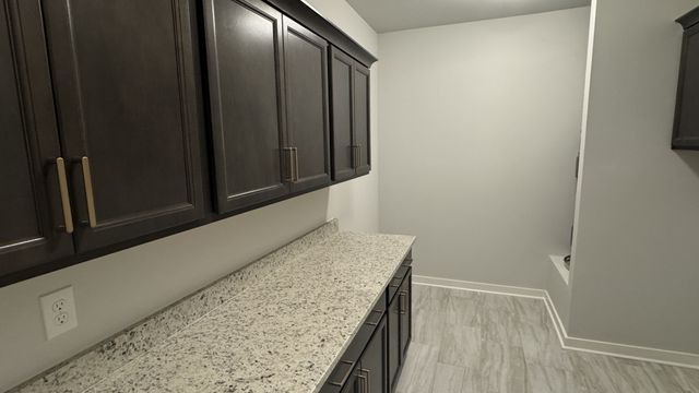 532 W Foxrun, Springfield, TN 37172