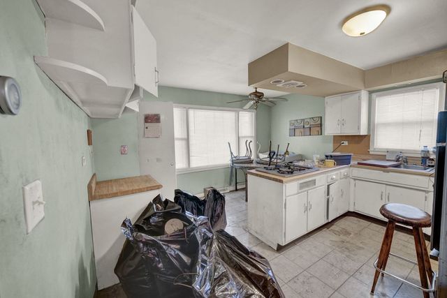 16934 Annetta Avenue, Hazel Crest, IL 60429