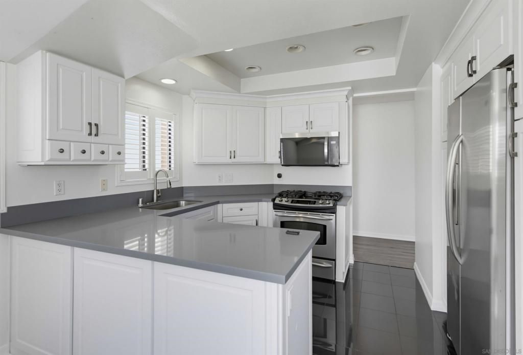 7904 Caminito Dia 4, San Diego, CA 92122 — photo 2