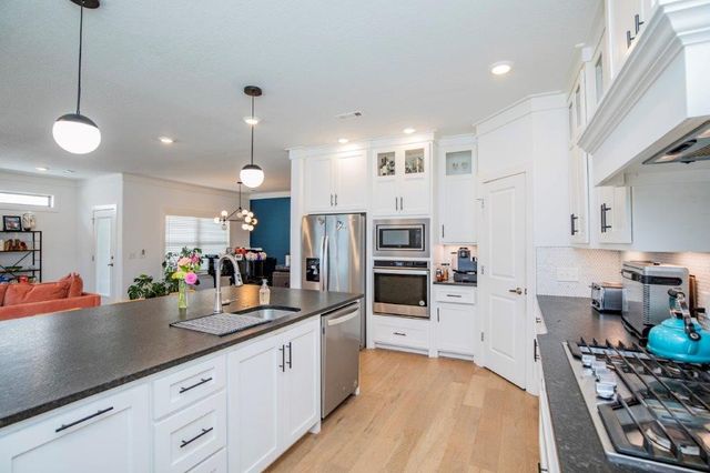 5213 S Brookhaven Street, Rogers, AR 72758