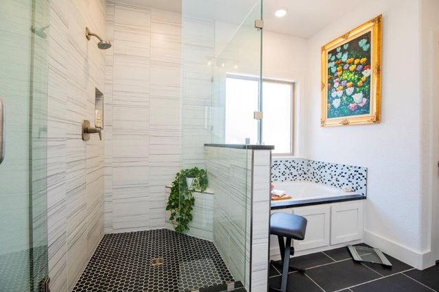 5213 S Brookhaven Street, Rogers, AR 72758