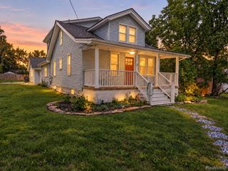240 W Wattles Road, Troy, MI 48098