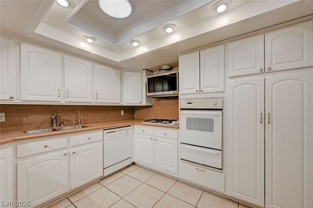 3518 Blackstone Street, Las Vegas, NV 89121