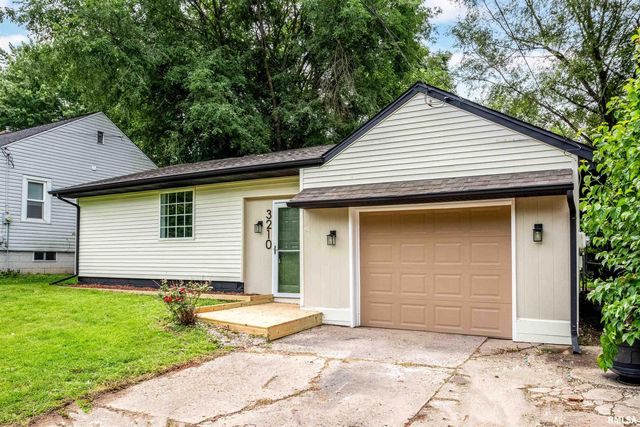 3210 W GREENWOOD Place, Peoria, IL 61614