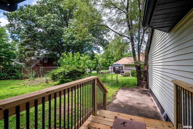 3210 W GREENWOOD Place, Peoria, IL 61614