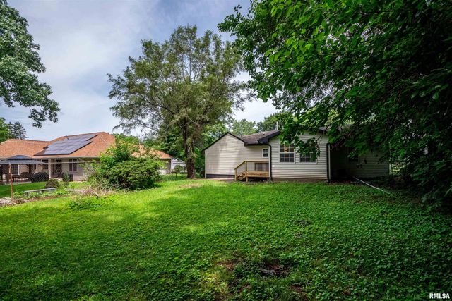 3210 W GREENWOOD Place, Peoria, IL 61614