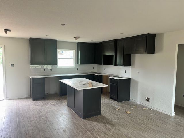 1012 Hereford Drive, Springtown, TX 76082