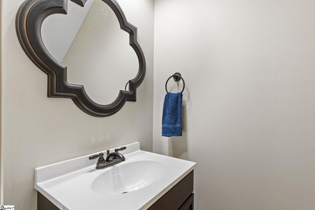 102 S Hamlet Court, Moore, SC 29369