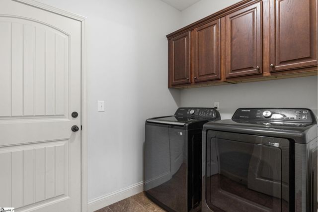 102 S Hamlet Court, Moore, SC 29369