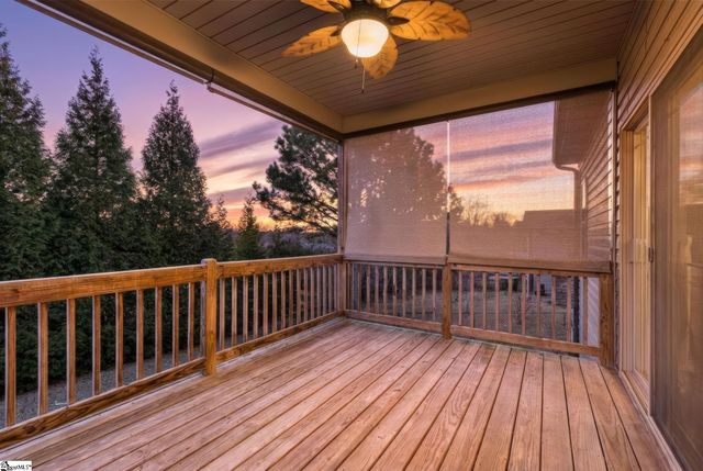 102 S Hamlet Court, Moore, SC 29369