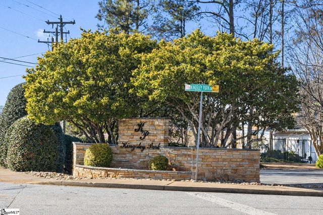 102 S Hamlet Court, Moore, SC 29369