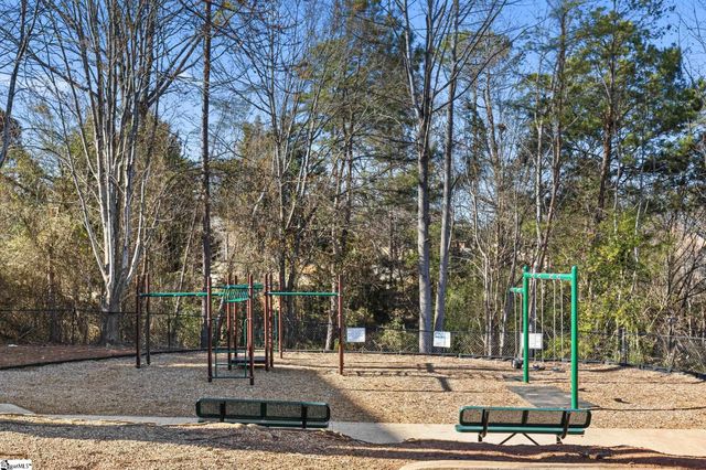 102 S Hamlet Court, Moore, SC 29369