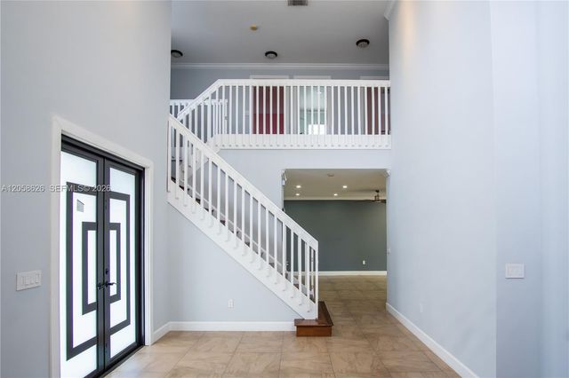 13836 SW 39th Ter, Miami, FL 33175